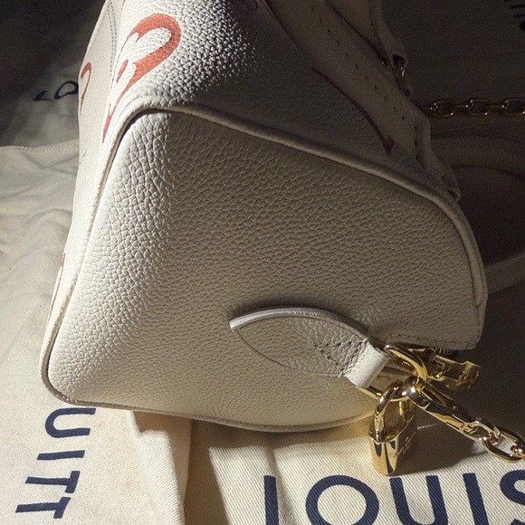 Louis Vuitton Monogram Empreinte Speedy Bandouliere 20 - Picture 8 of 12